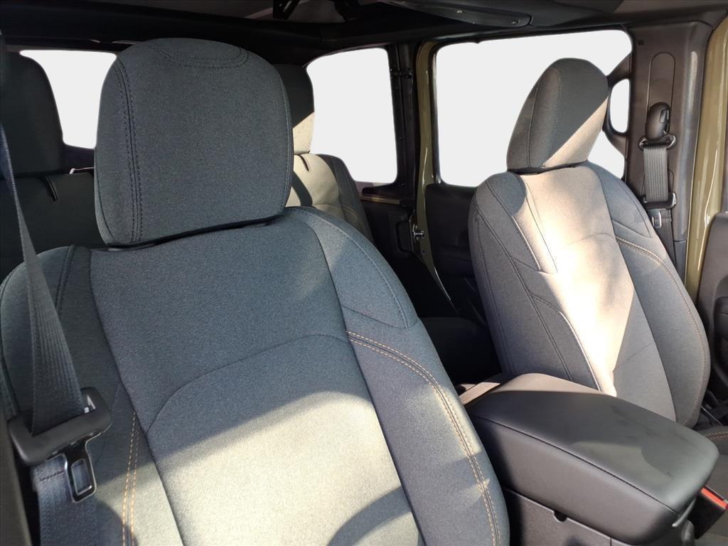 new 2025 Jeep Wrangler car, priced at $35,127
