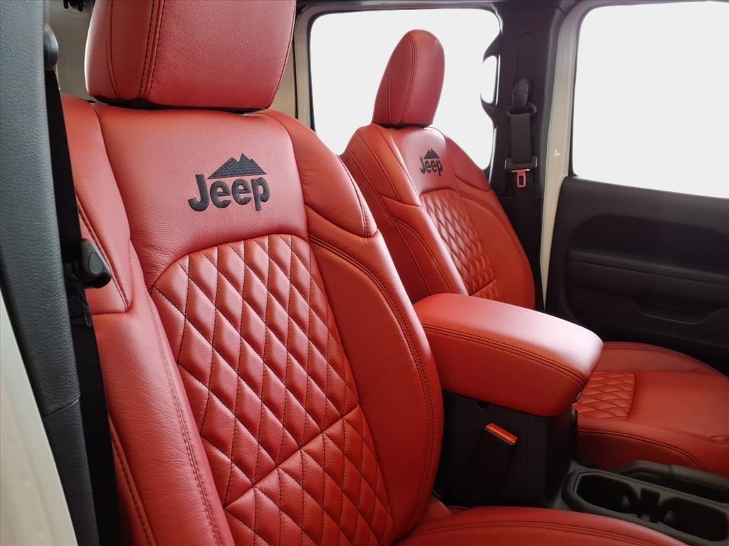 new 2025 Jeep Wrangler car, priced at $70,000