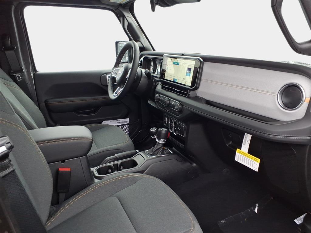 new 2025 Jeep Wrangler car, priced at $47,322