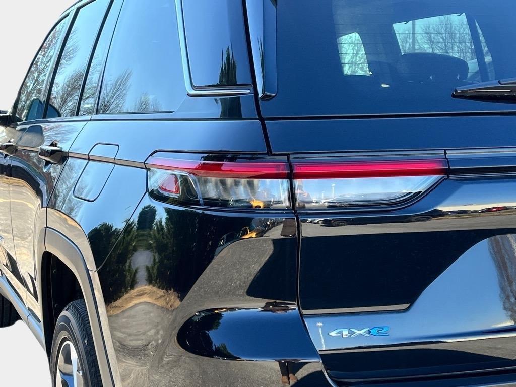 new 2024 Jeep Grand Cherokee 4xe car, priced at $51,055