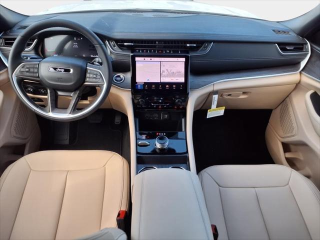 new 2025 Jeep Grand Cherokee car, priced at $37,555