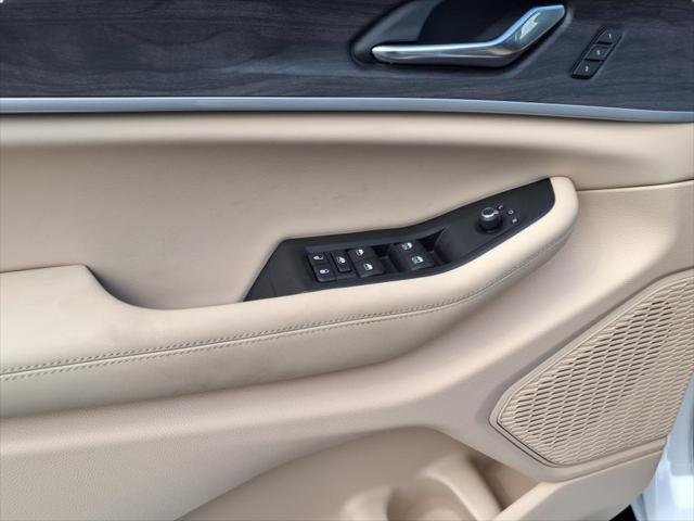 new 2025 Jeep Grand Cherokee car, priced at $37,555