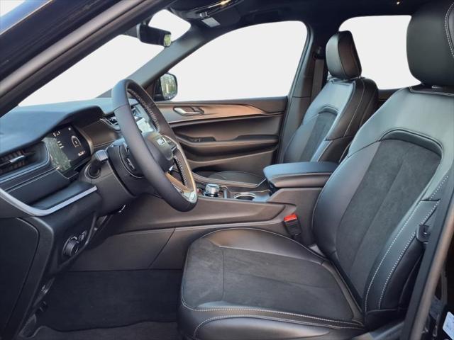 new 2025 Jeep Grand Cherokee L car, priced at $42,924