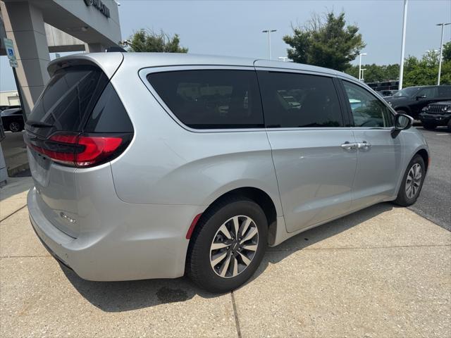 used 2023 Chrysler Pacifica Hybrid car, priced at $23,500