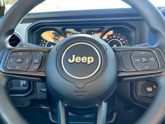 new 2025 Jeep Wrangler car, priced at $37,321