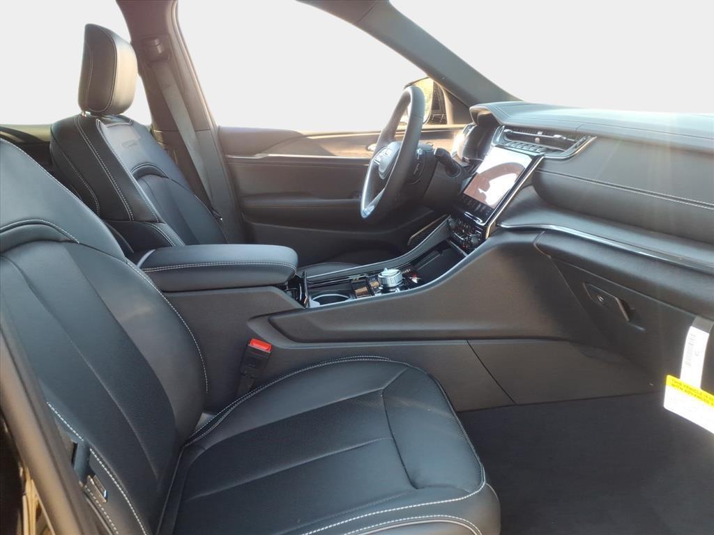 new 2025 Jeep Grand Cherokee L car, priced at $49,121