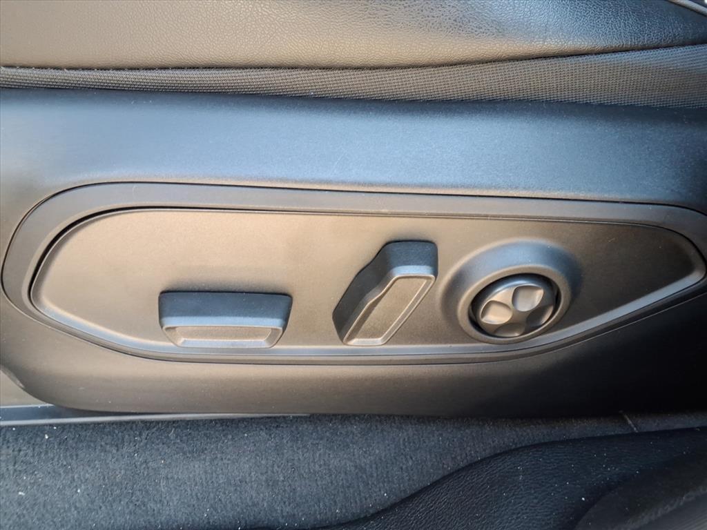 new 2025 Jeep Grand Cherokee L car, priced at $49,121