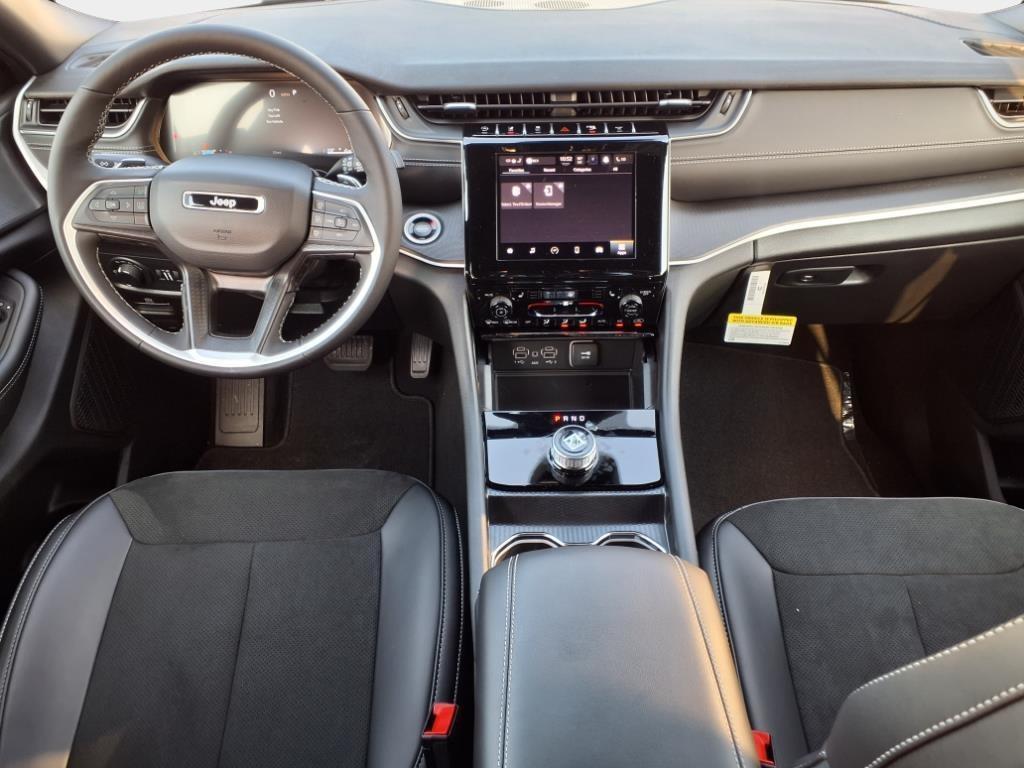 new 2025 Jeep Grand Cherokee car, priced at $35,134