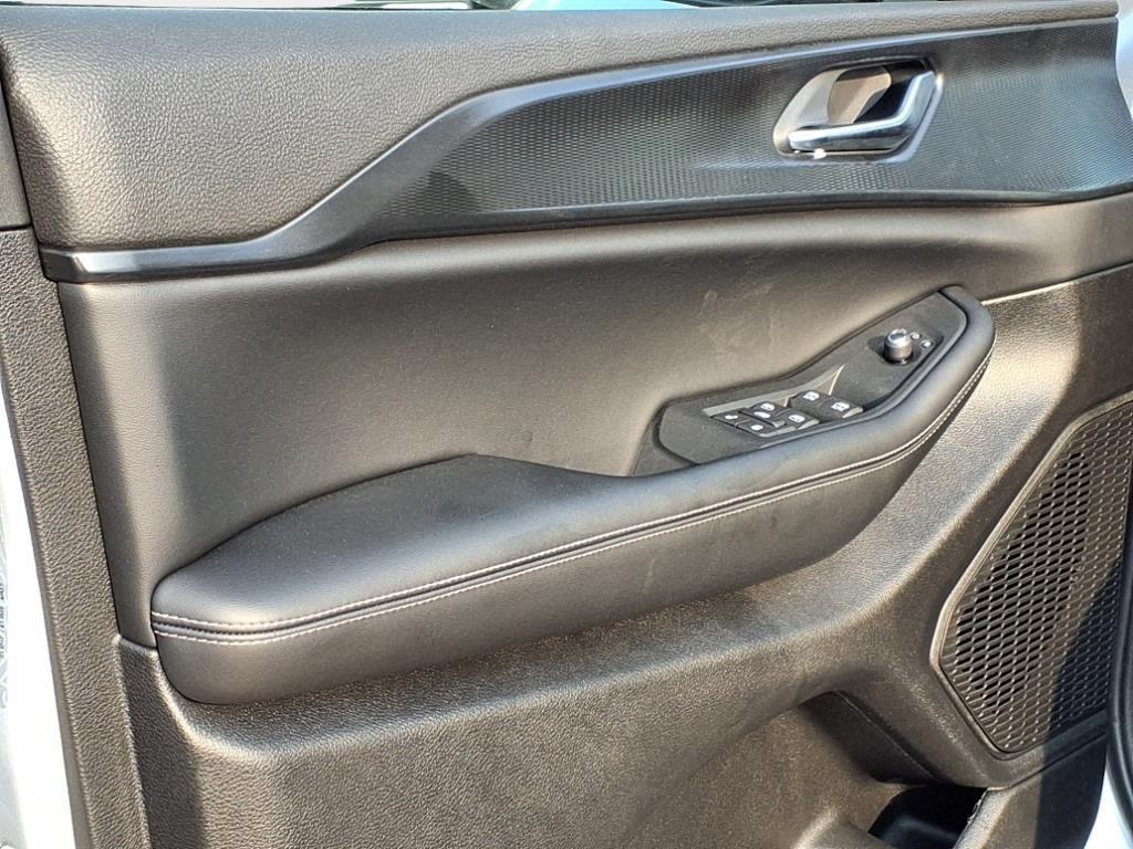 new 2025 Jeep Grand Cherokee car, priced at $35,134