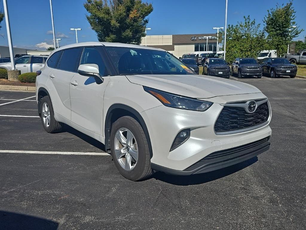 used 2024 Toyota Highlander car, priced at $35,951
