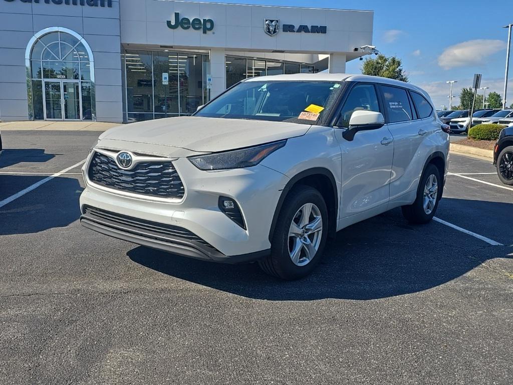 used 2024 Toyota Highlander car, priced at $35,951