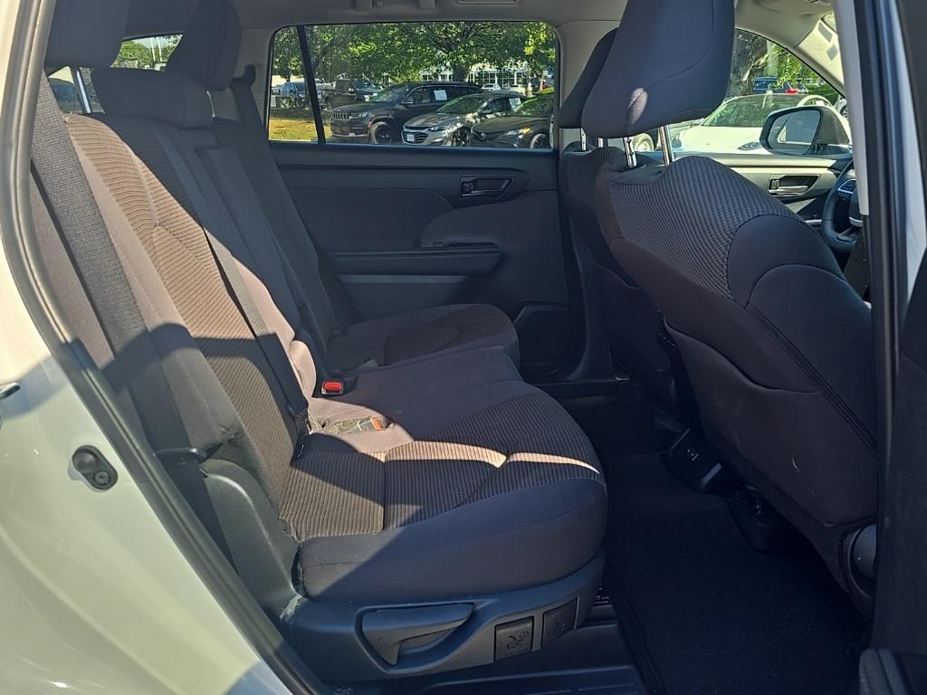 used 2024 Toyota Highlander car, priced at $35,951