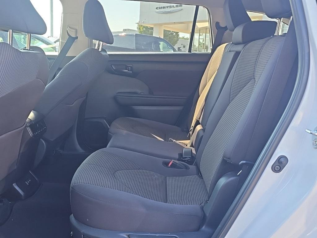 used 2024 Toyota Highlander car, priced at $35,951