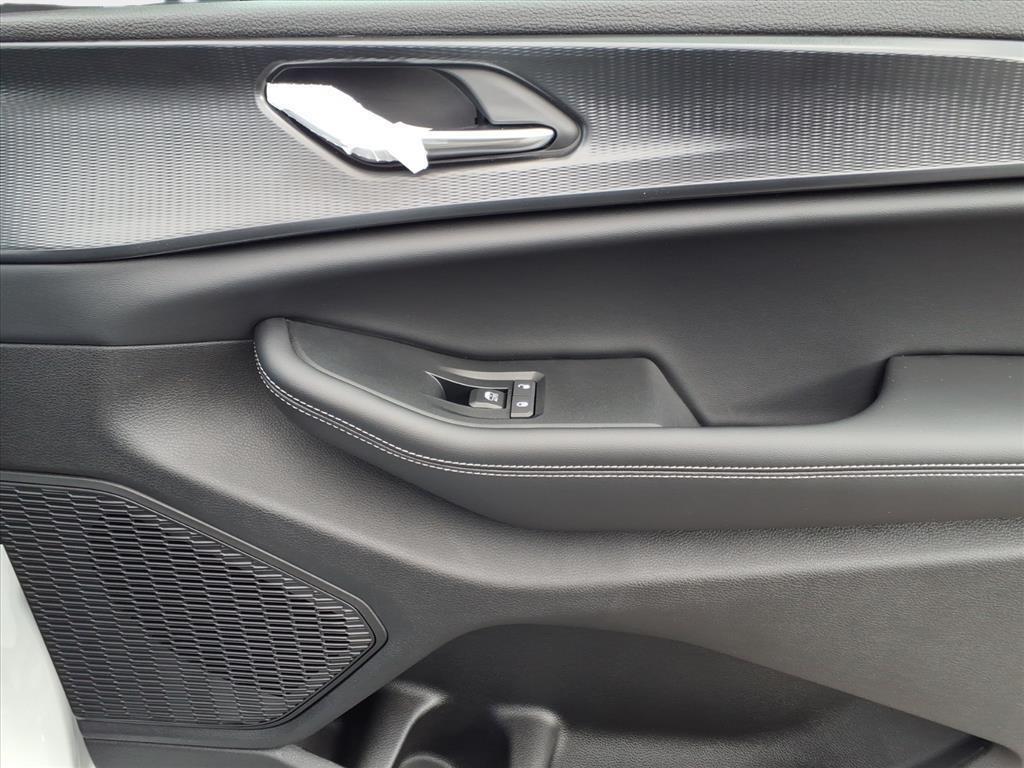 new 2025 Jeep Grand Cherokee car, priced at $34,040