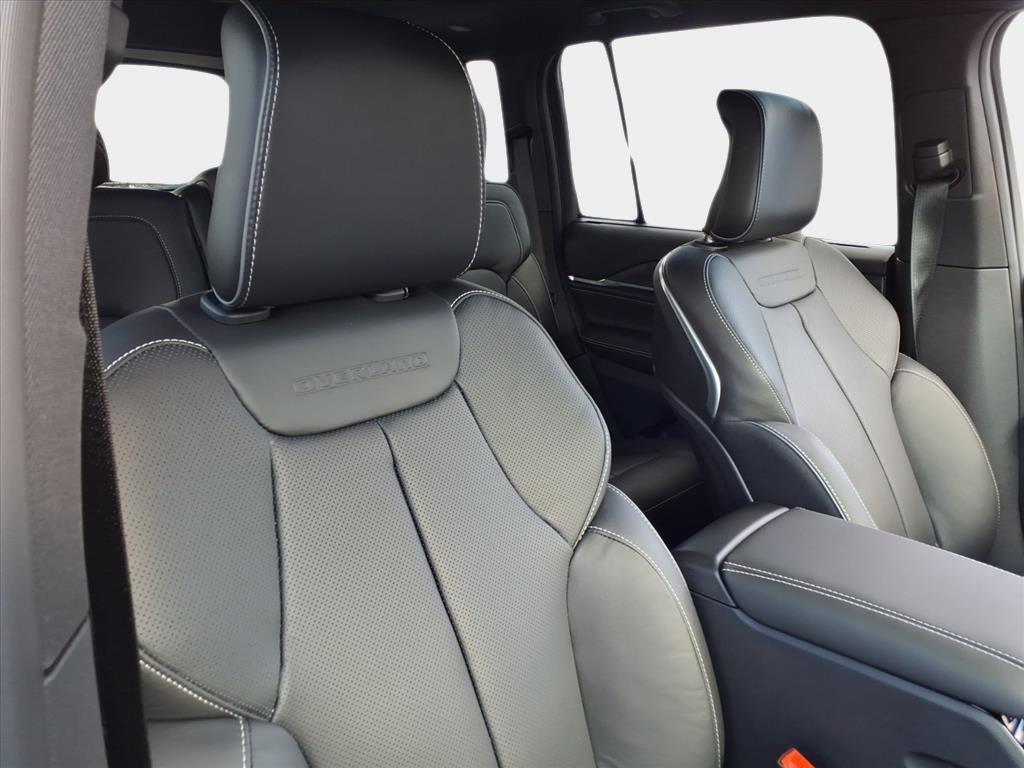 new 2025 Jeep Grand Cherokee car, priced at $54,196