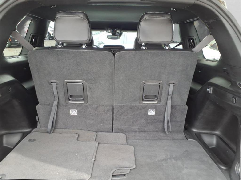 used 2024 Jeep Grand Cherokee L car, priced at $27,520