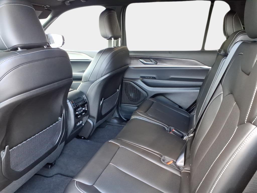 new 2025 Jeep Grand Cherokee L car, priced at $44,627