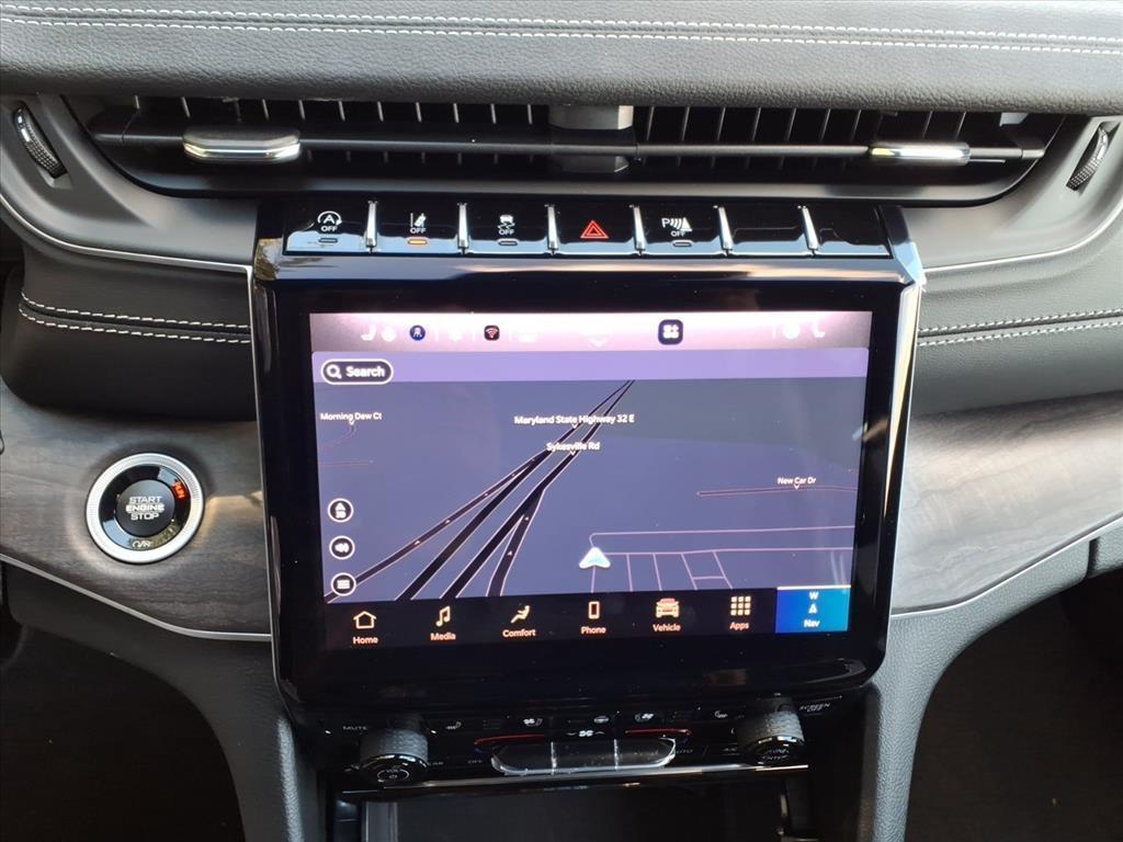 new 2025 Jeep Grand Cherokee L car, priced at $44,627