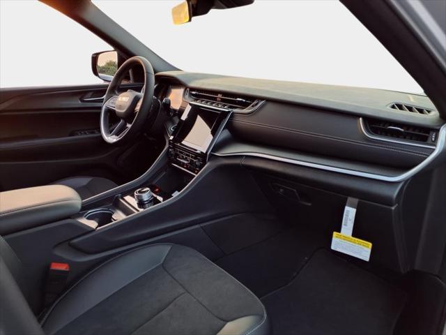 new 2025 Jeep Grand Cherokee L car, priced at $41,421