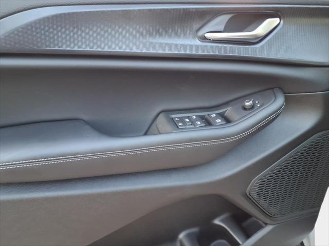 new 2025 Jeep Grand Cherokee L car, priced at $41,421
