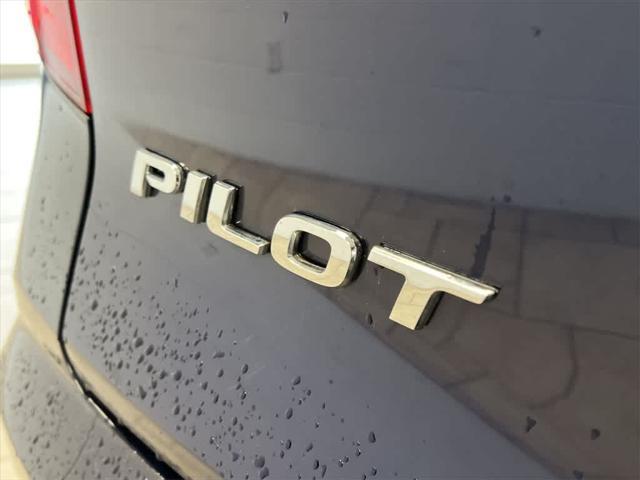 used 2020 Honda Pilot car, priced at $25,253