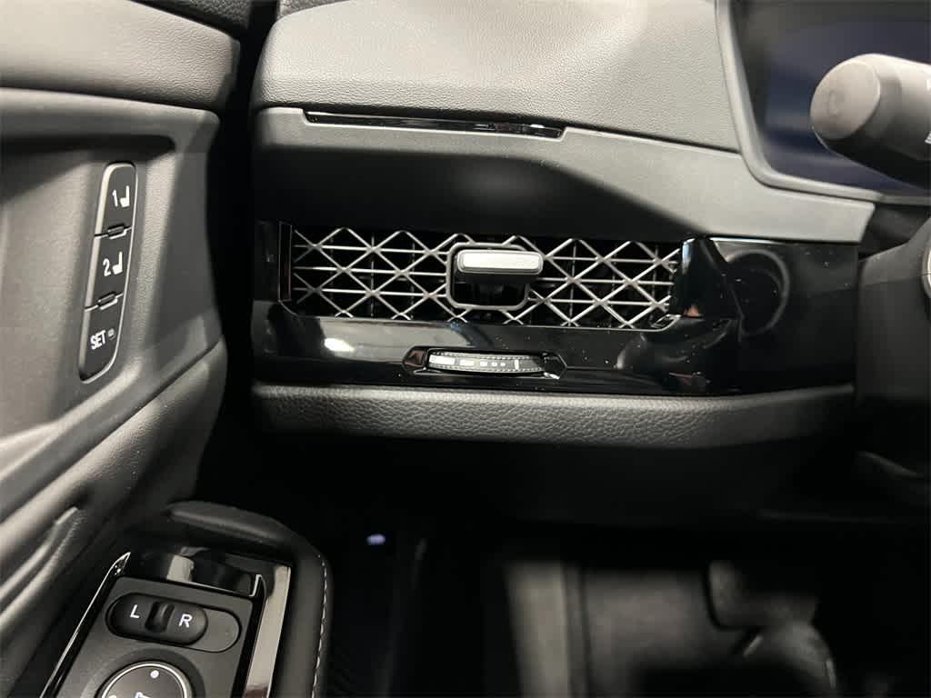new 2025 Honda Accord Hybrid car