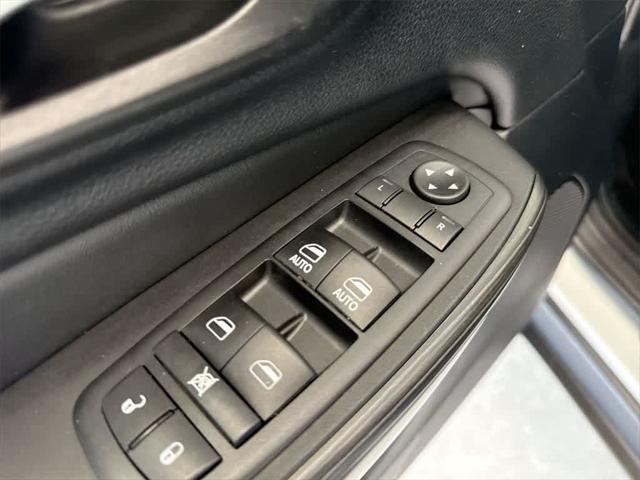 used 2017 Jeep Cherokee car, priced at $11,211