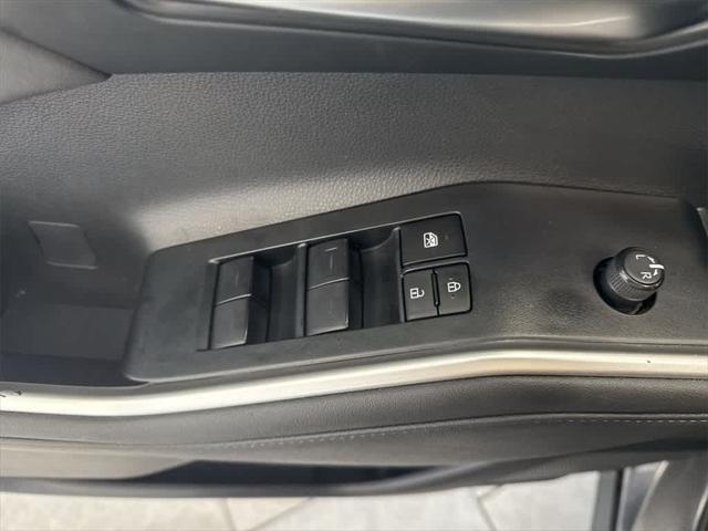 used 2023 Toyota Highlander car, priced at $42,054