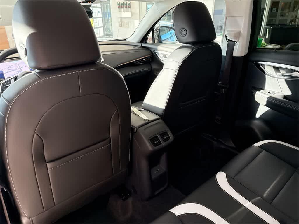 used 2025 Buick Envision car, priced at $34,992