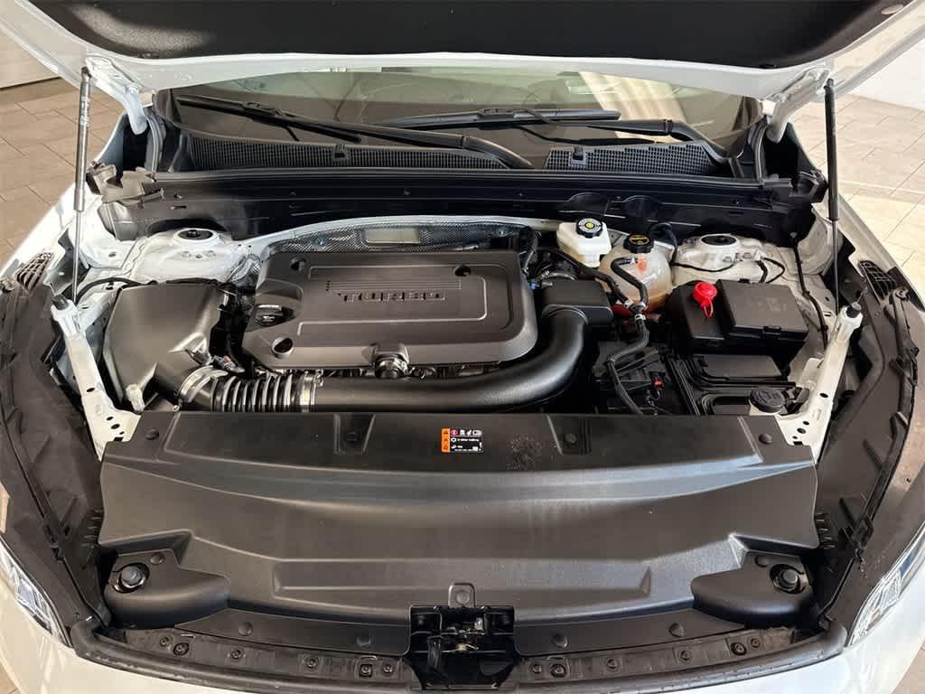 used 2025 Buick Envision car, priced at $34,992