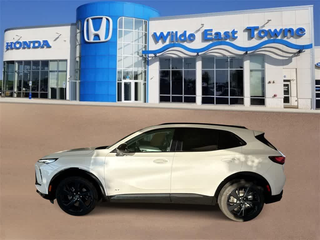 used 2025 Buick Envision car, priced at $34,992
