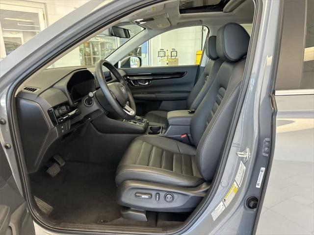 used 2025 Honda CR-V car, priced at $36,547