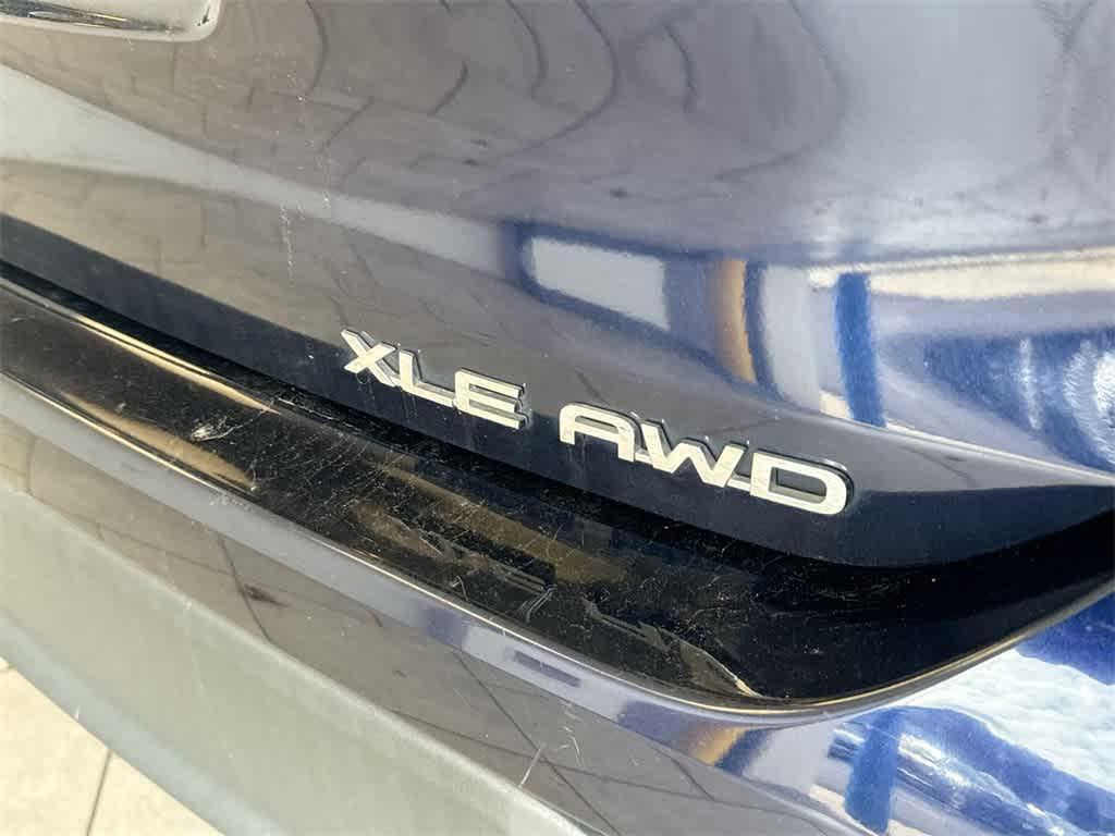 used 2022 Toyota Highlander car, priced at $36,124