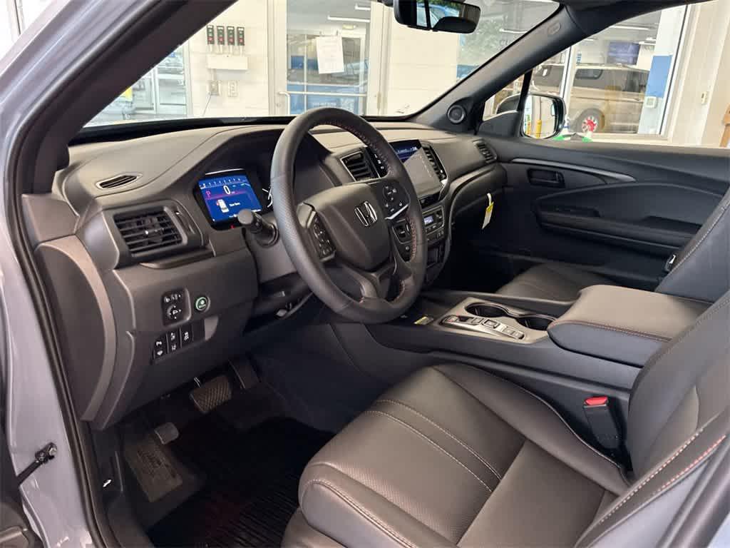 used 2025 Honda Passport car, priced at $44,000