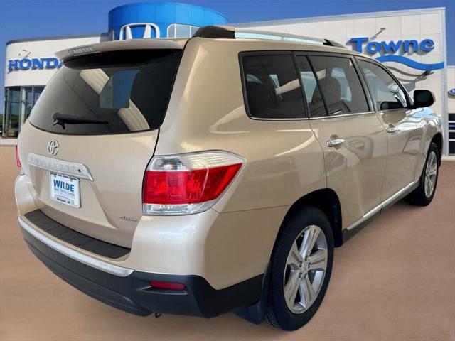 used 2013 Toyota Highlander car, priced at $13,978