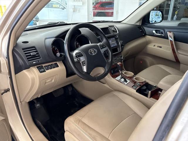 used 2013 Toyota Highlander car, priced at $13,978