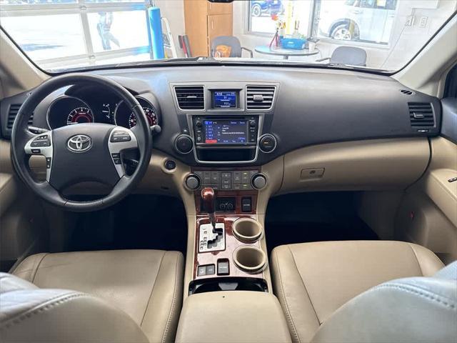 used 2013 Toyota Highlander car, priced at $13,978