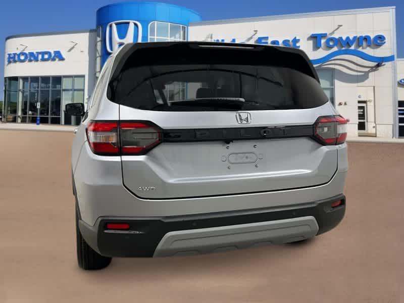 new 2025 Honda Pilot car, priced at $44,956