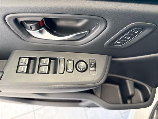 used 2025 Honda Pilot car, priced at $44,782