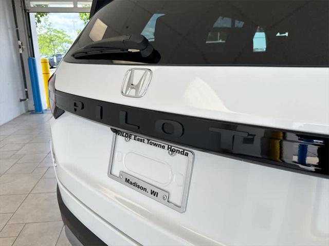 used 2025 Honda Pilot car, priced at $44,782