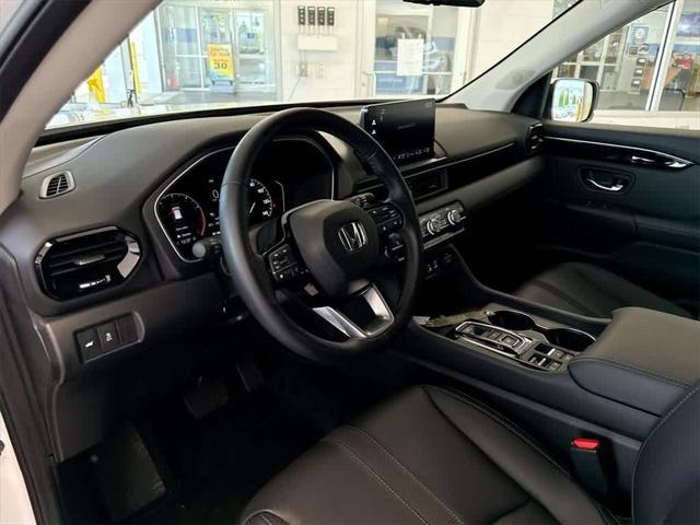 used 2025 Honda Pilot car, priced at $44,782