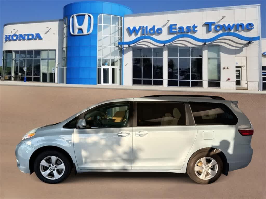used 2017 Toyota Sienna car, priced at $13,875
