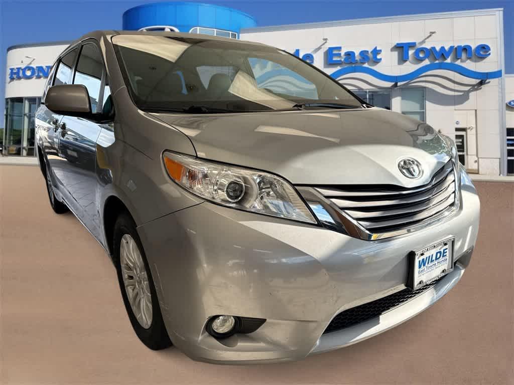 used 2015 Toyota Sienna car, priced at $19,964
