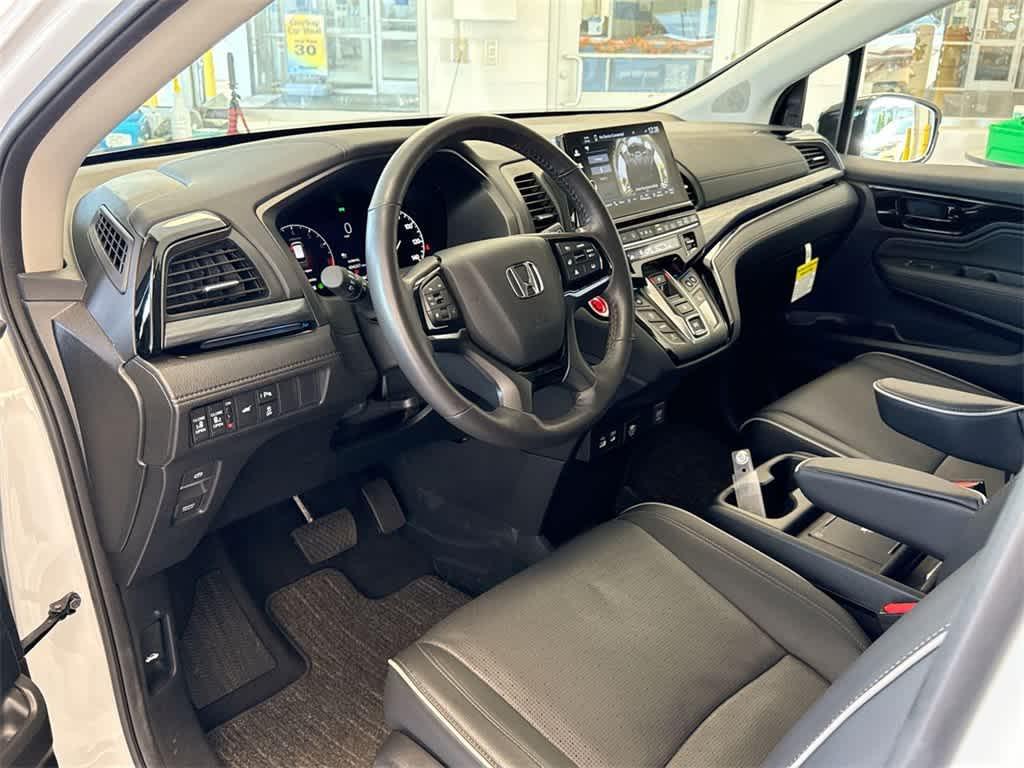 used 2025 Honda Odyssey car, priced at $47,772
