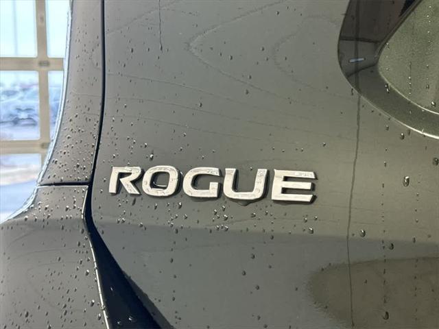 used 2019 Nissan Rogue car, priced at $17,786