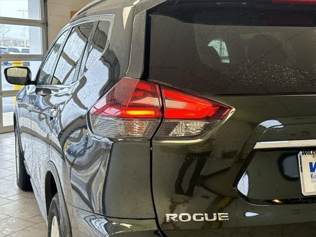 used 2019 Nissan Rogue car, priced at $17,786