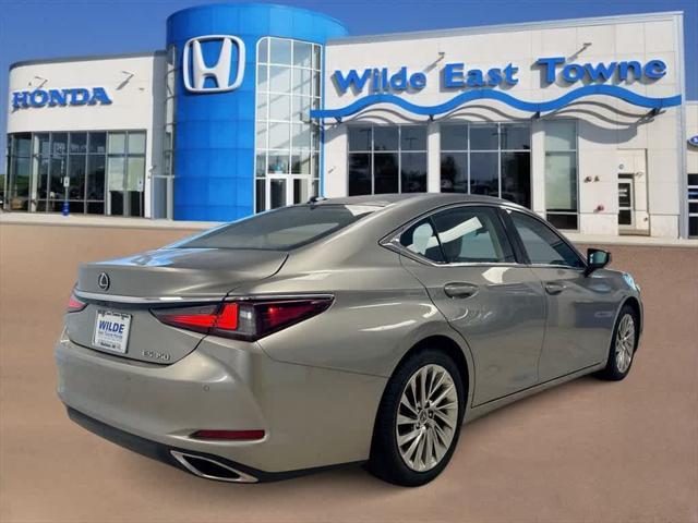 used 2020 Lexus ES 350 car, priced at $30,846