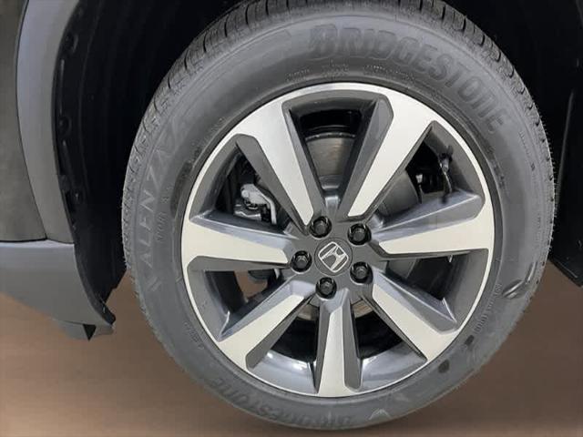 new 2025 Honda Pilot car, priced at $49,191