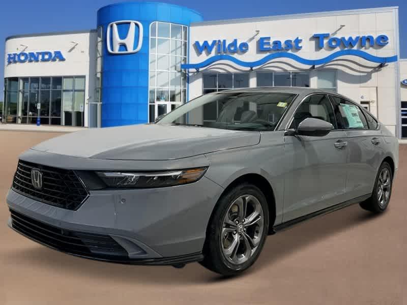 new 2025 Honda Accord Hybrid car