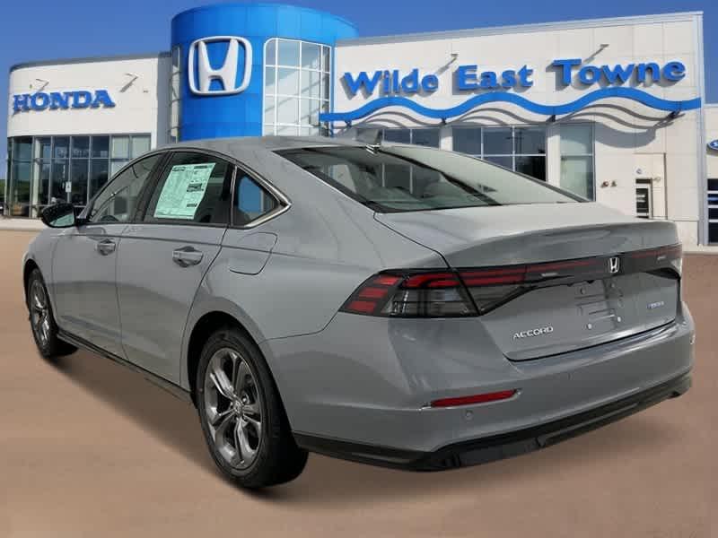 new 2025 Honda Accord Hybrid car